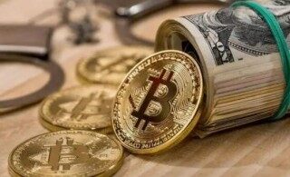 比特币从高点下跌 70%，如果股市和传统市场 *** ，将会上涨比特币