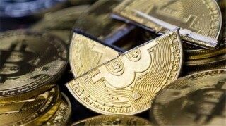是一款开源安全漏洞检测工具附带数千个已知的软件漏洞并保持
