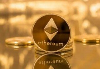 比特币开始做多：不要惊慌！预计一年内涨到25万美元